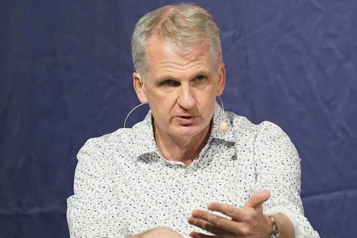 Тімоті Снайдер: І Другу світову війну, і нинішнє вторгнення РФ в Україну оточує ідеологічна брехня Кремля