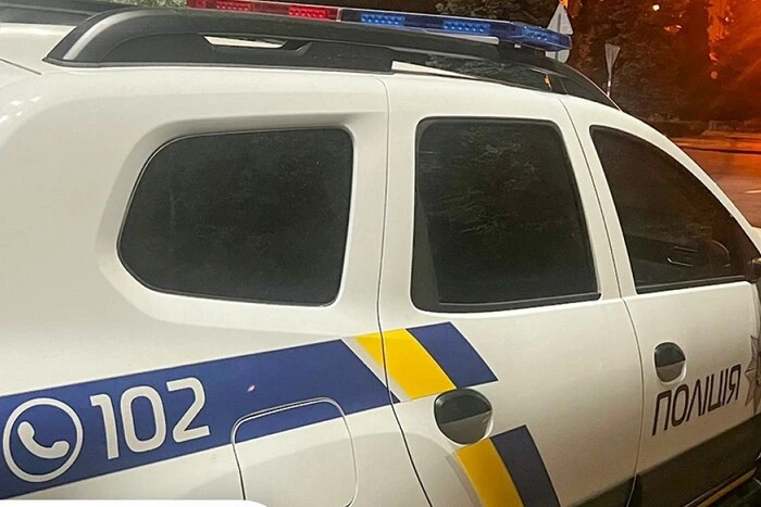 In Poltawa: 19-jähriger Junge fiel vom Dach des Einkaufszentrums