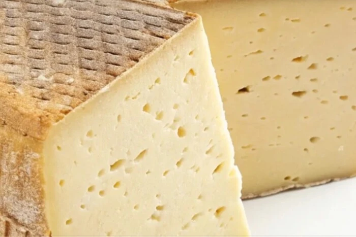 Tausend Euro pro Kilogramm: Woraus der teuerste Käse der Welt hergestellt wird