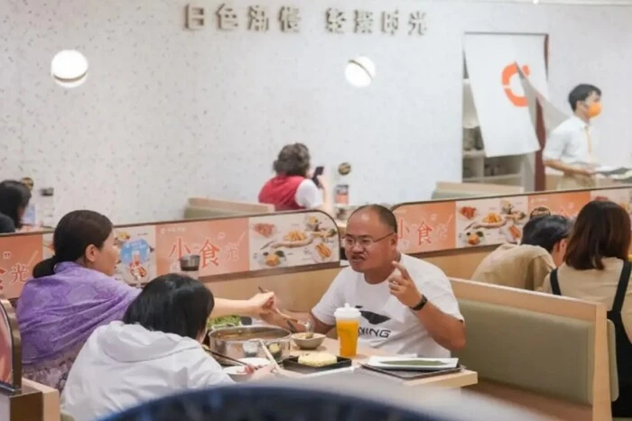 Xi Jinping hat chinesischen Beamten verboten, aufgrund von Alkoholmissbrauch in Restaurants zu gehen