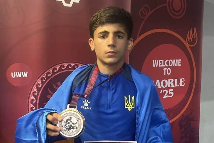 Die Ukraine belegte den dritten Platz in der Mannschaftswertung bei der Europameisterschaft im Freistilringen U15