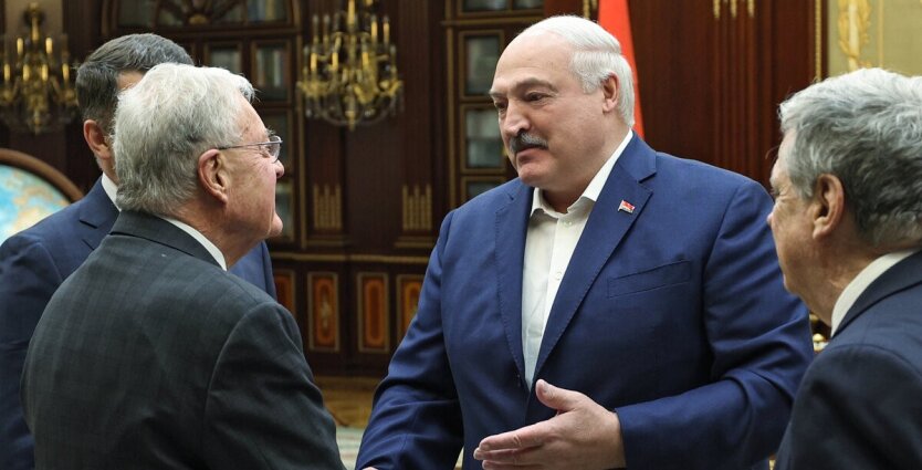 Посланник Трампа Келлог приїхав до Лукашенка: деталі зустрічі