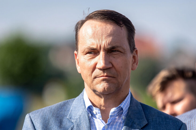 Letzte Chance für Putin: Sikorski enthüllt mögliche Folgen der Ablehnung Russlands von Verhandlungen