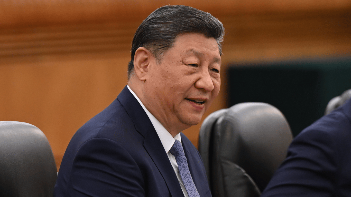 Xi Jinping planuje zorganizować spotkanie z Trumpem i Putinem