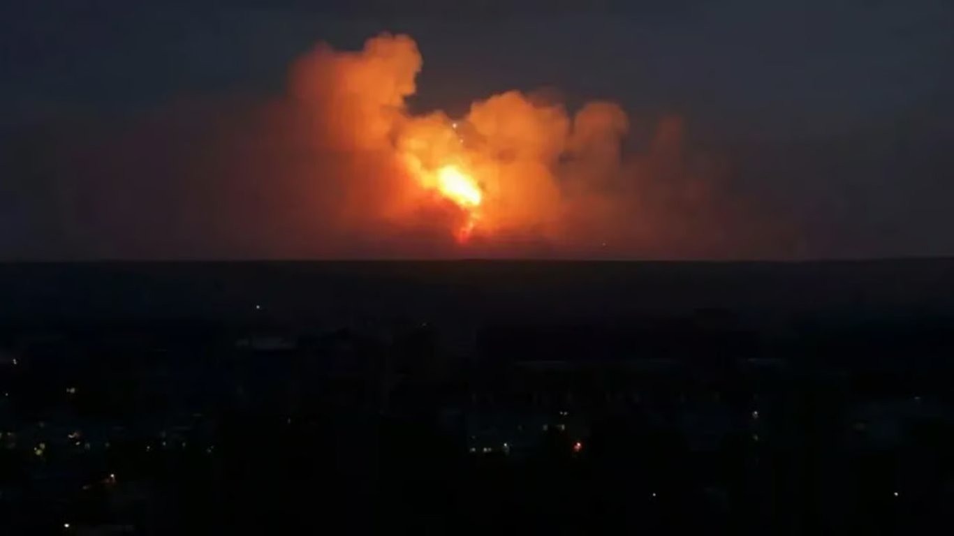 У Києві лунають вибухи — що відомо